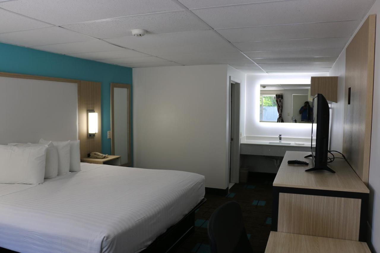 Howard Johnson By Wyndham West Yarmouth Cape Cod Dış mekan fotoğraf