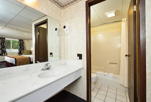 Howard Johnson By Wyndham West Yarmouth Cape Cod Dış mekan fotoğraf